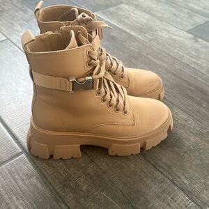 STEVE MADDEN Tan Women's Lace-Up Ankle Boots w Pouch